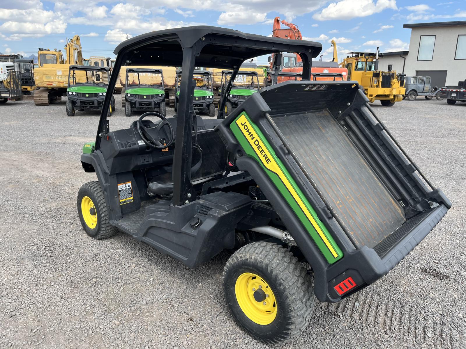 ./imagenes/INVOICE/2019/18261/JOHN DEERE XUV835E (13).JPG